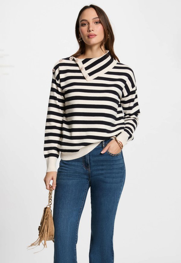 COLLAR BUTTONS - Strickpullover - ecru