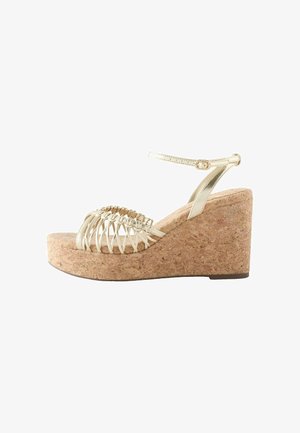 REGULAR FIT - FOREVER COMFORT TOE WEAVE DETAIL - Platforminiai sandalai - gold