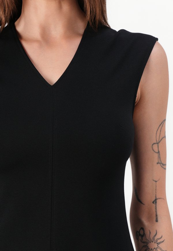 DUTTINA - Jersey dress2