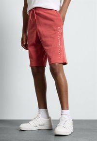 Champion - EXCLUSIVE UNISEX - Shorts - red Thumbnail Image 1