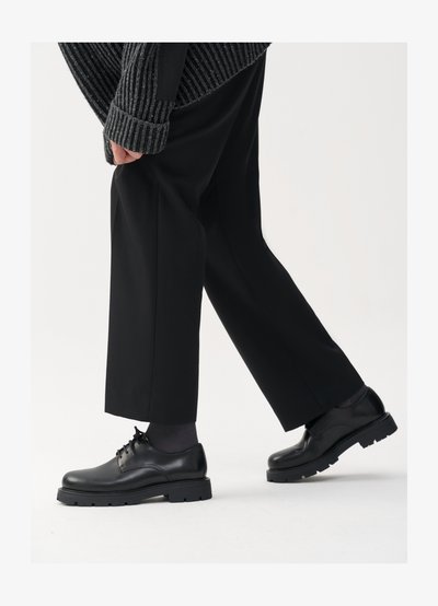 CAMERON - Derbies - black