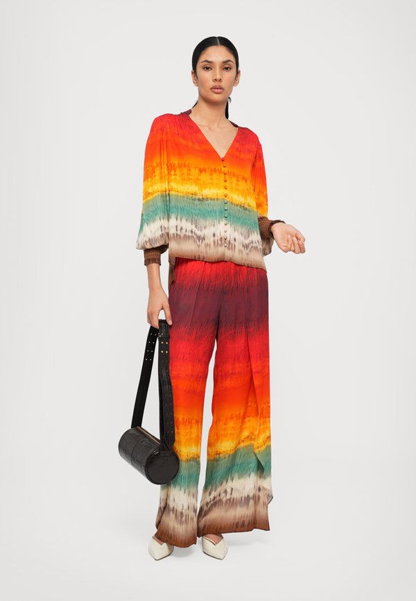 LARISSA OPEN - Trousers - crystal tie dye2