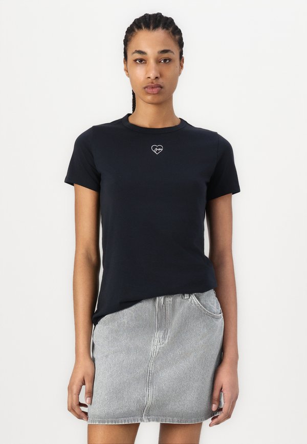 ELOGO - Basic T-shirt3