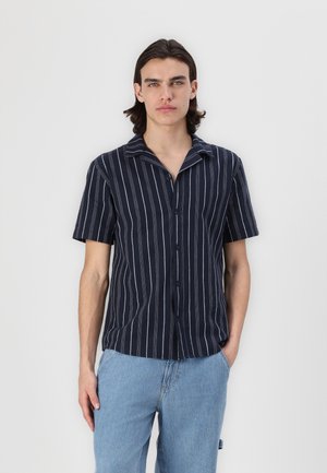 TOM TAILOR STRIPED SHIRT - Button down-skjorte - navy blue