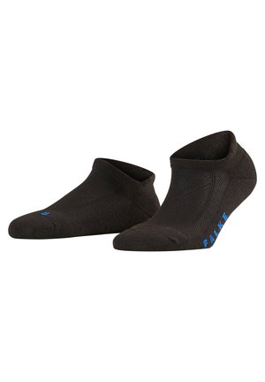 Zwarte enkel sokken met een textuurdesign, gemaakt van een soepele stof, met blauwe "FALKE" branding aan de zijkant. Comfortabele pasvorm voor sportieve activiteiten.