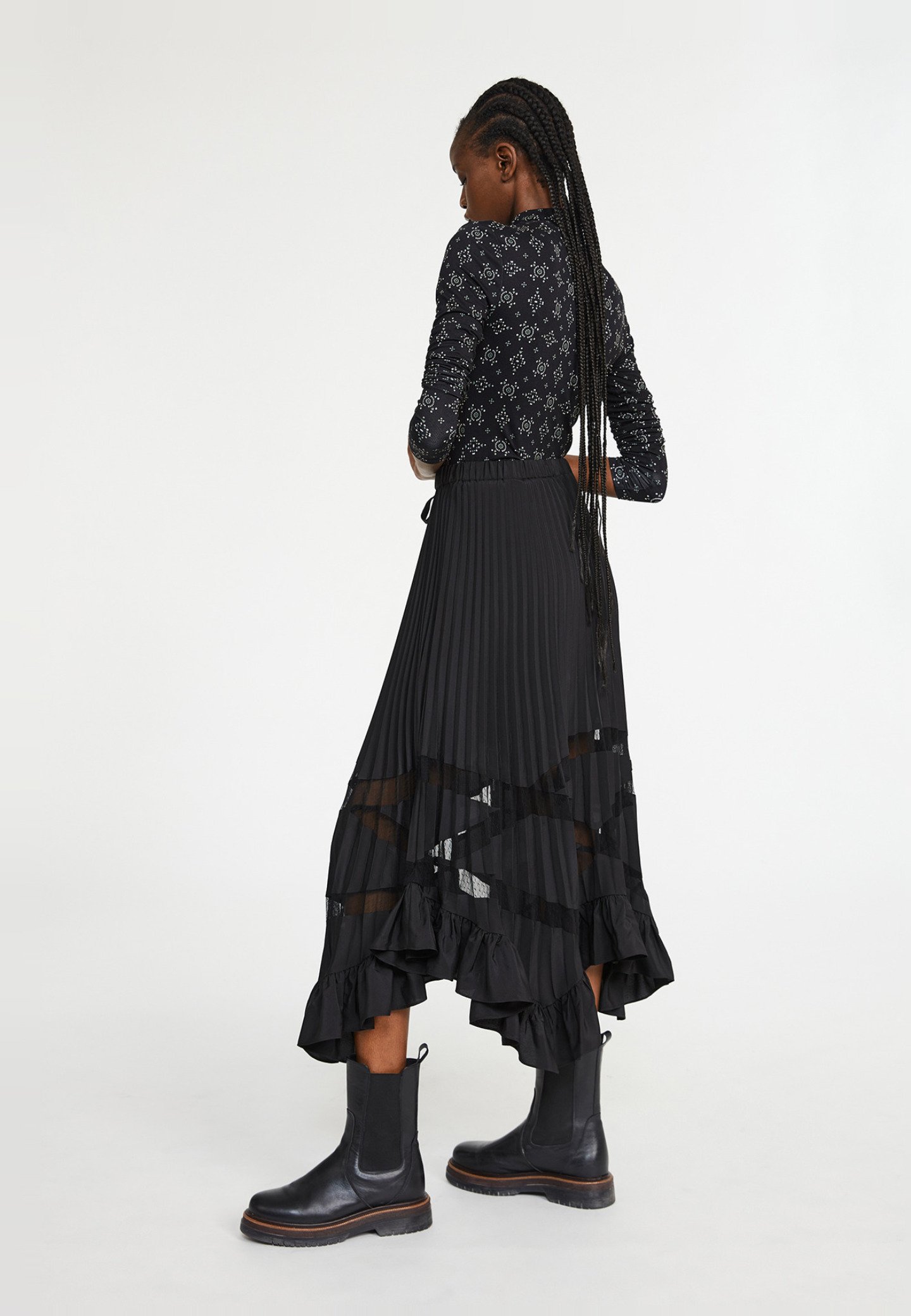 Jupe Noire CLAUDIE PIERLOT - Taille 38FR - Jamais Portée, Authentique - Style Sander - Neuve