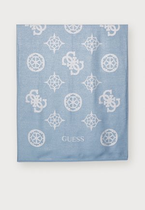 Lyseblåt tørklæde med hvide geometriske mønstre og ordet "GUESS" trykt nær bunden i midten.