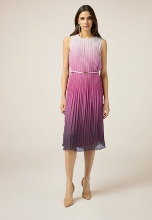 Pleated sleeveless dress with a gradient design, transitioning from light purple to deep pink. Features a thin belt at the waist.