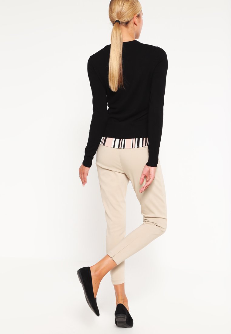 Damen RITA CARDIGAN - Strickjacke Damen RITA CARDIGAN - Strickjacke