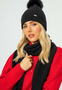 WITTCHEN Bufanda - black