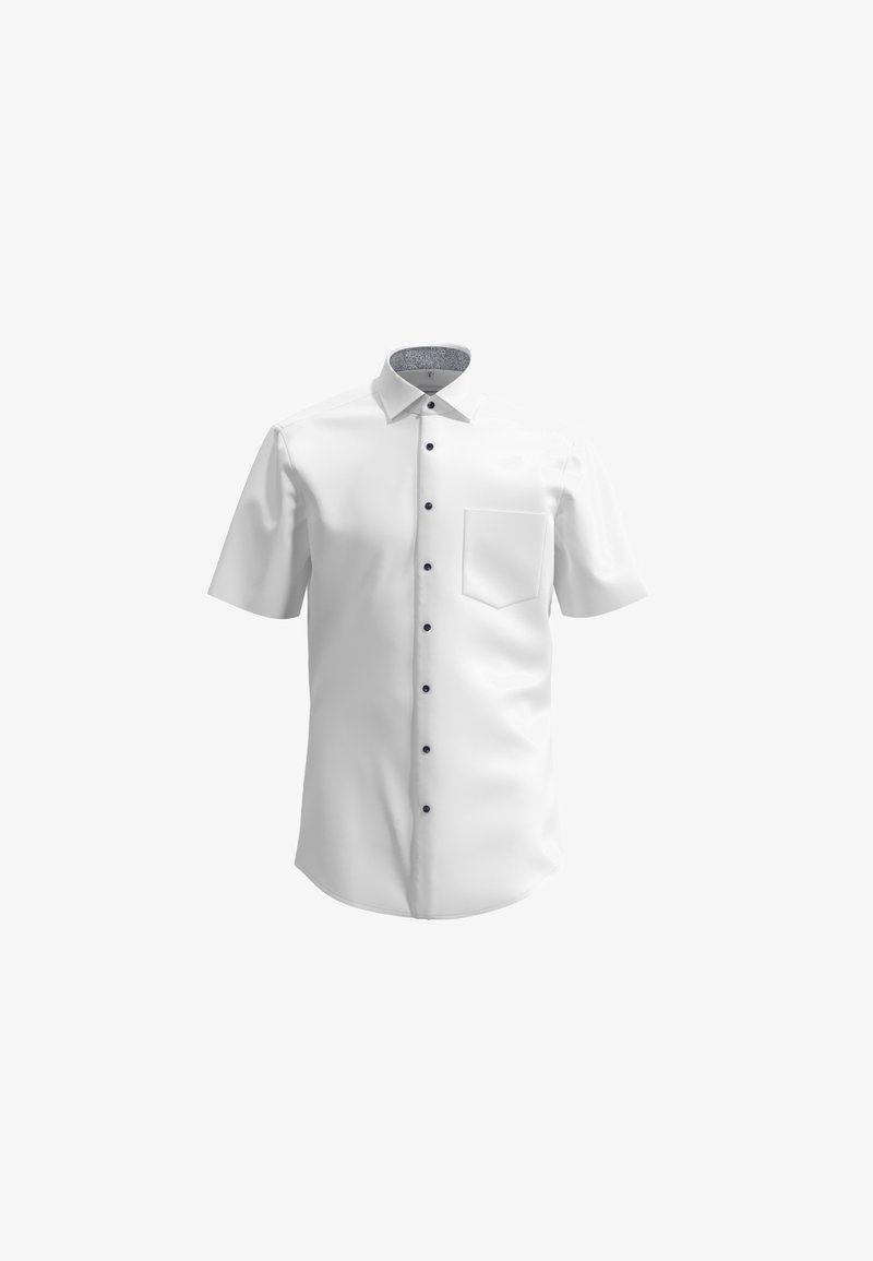 Camicia bianca a maniche corte realizzata in materiale liscio, con una singola tasca sul petto e bottoni neri, arricchita da un colletto decorato.
