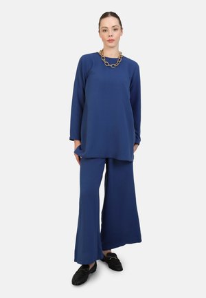 SET - Trousers - blue