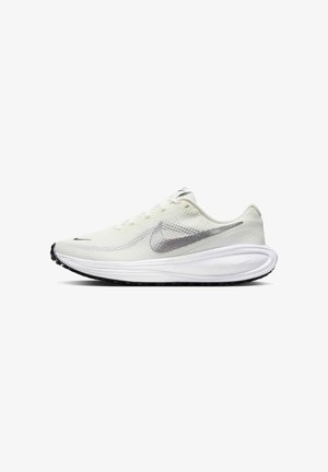 Nike Performance, W NIKE REVOLUTION 8 - Laufschuh Straße - sail/metallic silver/white/black/light smoke grey