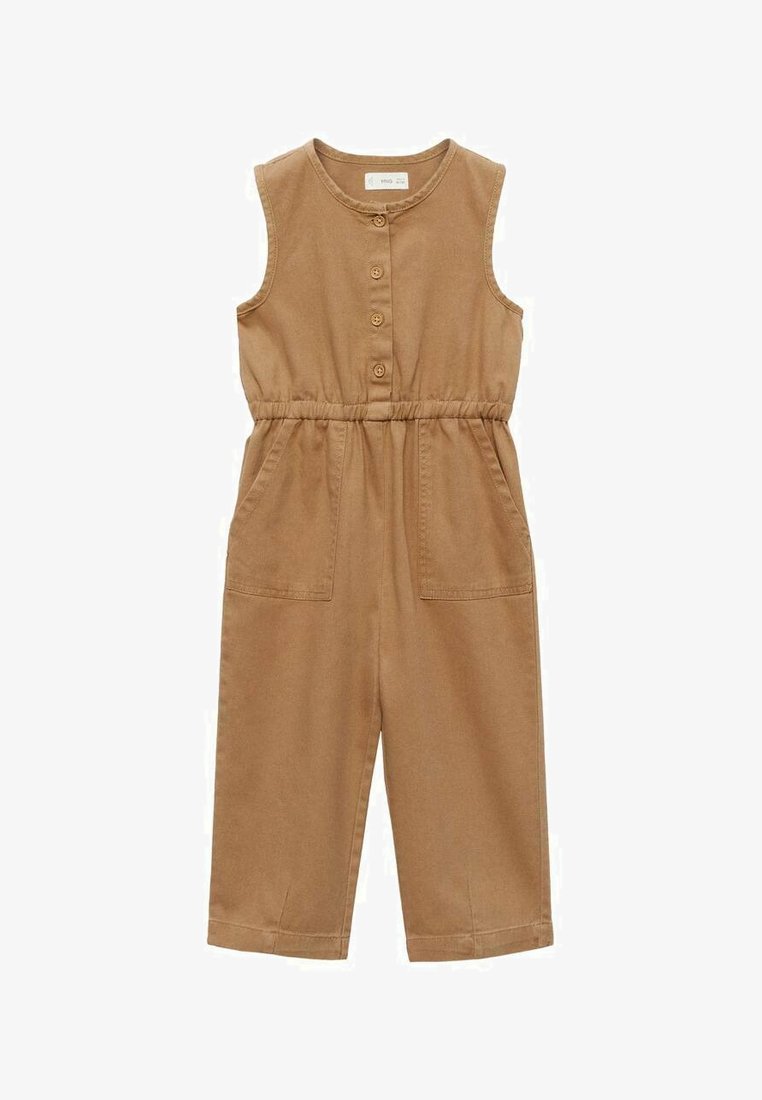 Tan, brezrokavni kombinezon z okroglo ovratnico, gumbom spredaj, elastičnim pasom in dvema stranskima žepoma. Narejen iz gladkega, trpežnega materiala.