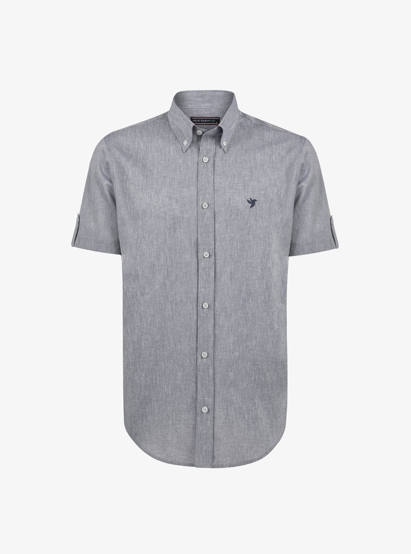 Lühikeste varrukatega nööpidega särk heledast hallist kangast, millel on peen tekstuur. Esiküljel on väike tumedasinine logoga ja ümar serv.