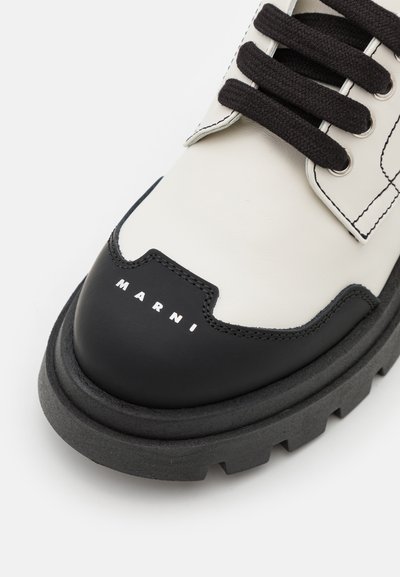 Marni UNISEX - Stringate sportive - white/black