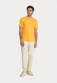 U.S. Polo Assn. KURZARM - Navadna majica - orange