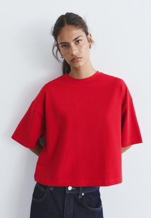 PULL&BEAR BOXY SHORT-SLEEVED T-SHIRT - T-Shirt basic - red