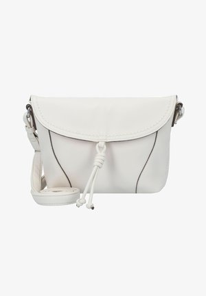 Bolso cruzado de cuero blanco con tapa plegable, cierre de cordón y costura en contraste a lo largo de los bordes. Incluye correa ajustable.