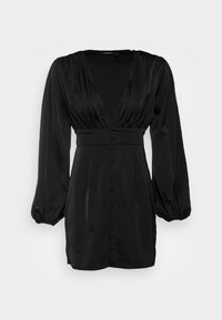 Musta satiinimekko, jossa on syvä V-kaula-aukko, pitkät puffihihat, vyötärönauha ja rivi nappeja edessä.