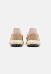 Adidas Terrex VOYAGER 21 TRAVEL - Scarpa da hiking - putty mauve/wonder beige/amber tint