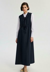 Touché Privé Rochie maxi - navy blue