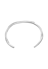 Bracciale a manica in argento con superficie liscia e lucida e design curvo. Presenta piccole perline per texture lungo il bordo superiore.