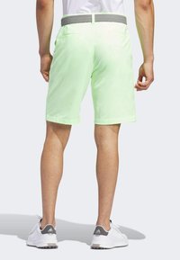 adidas Golf ULTIMATE365 8.5-INCH GOLF  - Športové šortky - green spark