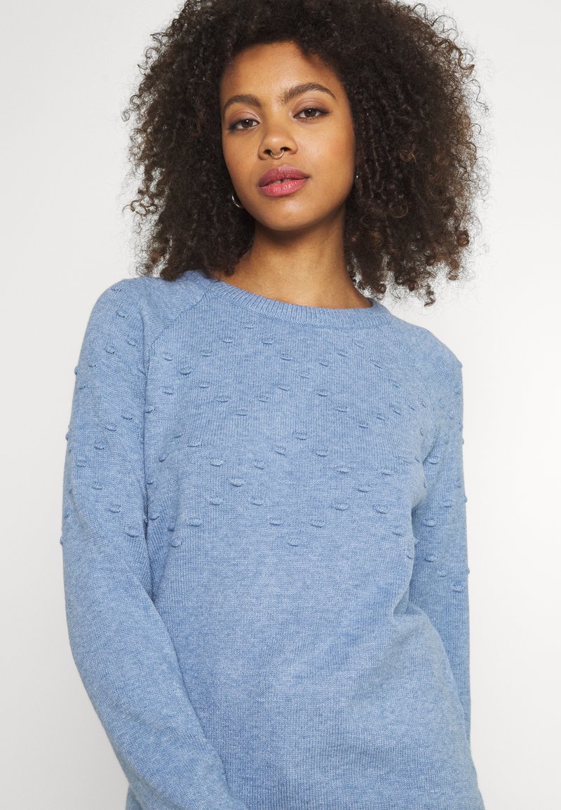 Damen Strickjacken | b.young BYNONINA DOT JUMPER Strickpullover stonewash melange/hellblau - LD03895 Damen Strickjacken | b.young BYNONINA DOT JUMPER Strickpullover stonewash melange/hellblau - LD03895