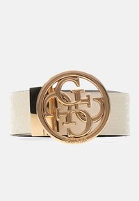 Weißer Gürtel mit Muster und großer goldfarbener runder Schnalle mit ineinandergreifenden Buchstaben "G" und "S". Der Gürtel hat eine glatte Textur.