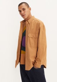 Levi's® Skateboarding SKATE UNISEX - Užsagstoma palaidinė - brown sugar