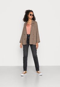 Soaked in Luxury CLARA SINGLET - Top - cameo brown
