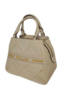 Borsa a mano in pelle beige con motivo trapuntato, dettagli dorati e logo "Pollini" in rilievo. Due manici superiori e una tasca laterale con zip.