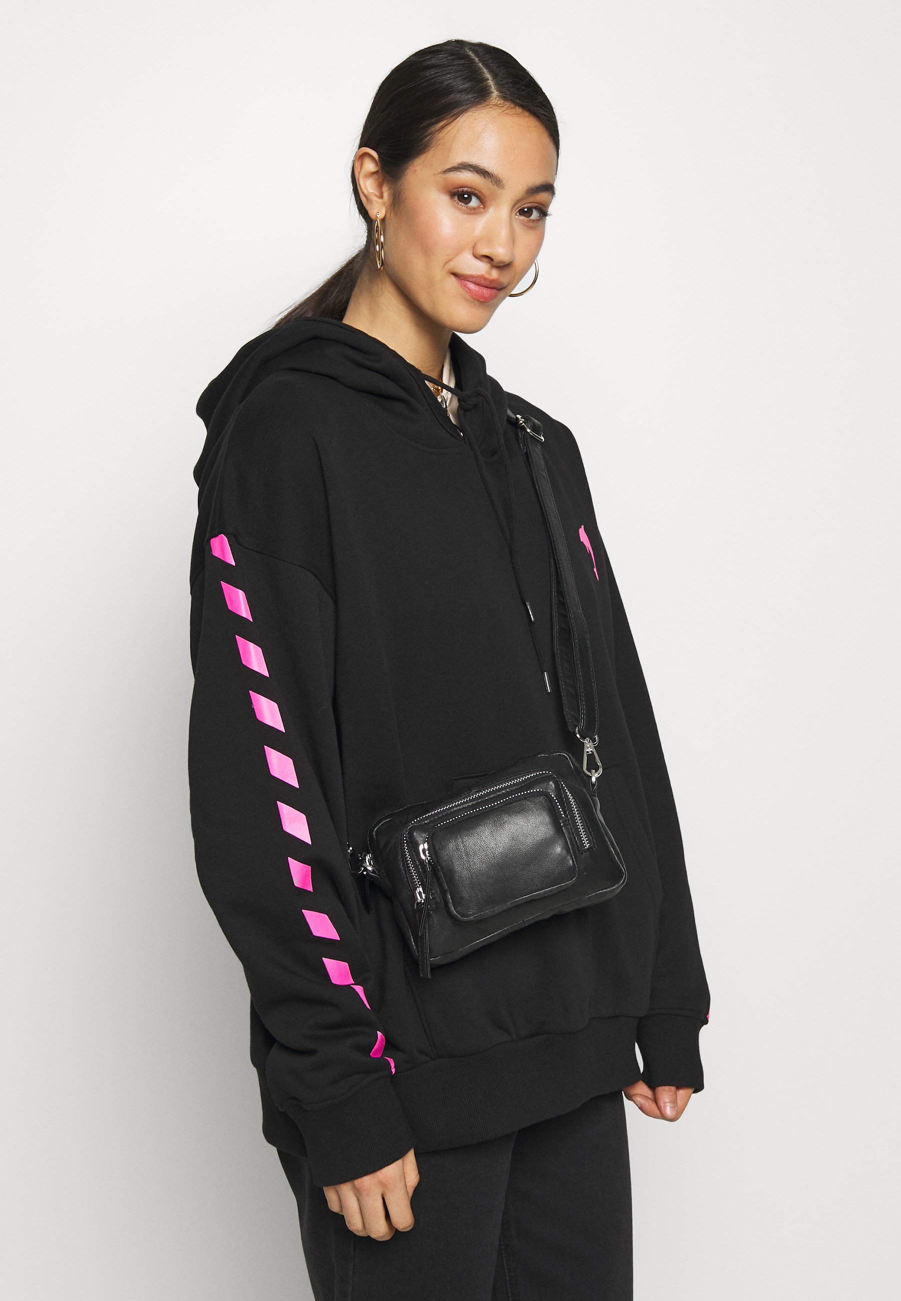 Object OBJOLIVIA CROSSOVER Skulderveske black Zalando.no Object OBJOLIVIA CROSSOVER Skulderveske black Zalando.no