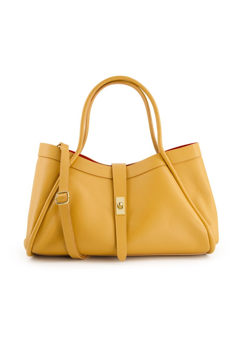 Gelbe Ledertasche mit glatter Textur, doppelten Griffen und einem abnehmbaren Tragegurt. Verfügt über einen Verschluss aus goldfarbenem Metall und eine rote Innenauskleidung.