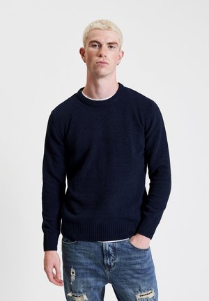 - Sweter