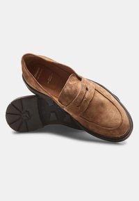 Bata Belebújós cipők - brown