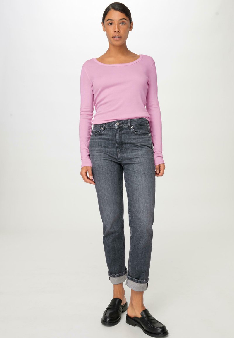 hessnatur SLIM - Langarmshirt - magnolie