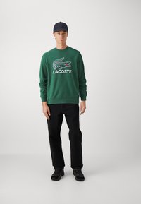 Lacoste BIG CROC  - Sudadera - green