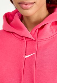 Nike Sportswear HOODIE - Jersey con capucha - aster pink/sail