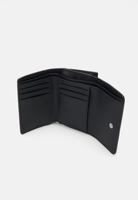 Calvin Klein DAILY SMALL TRIFOLD - Lommebok - black
