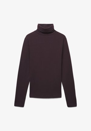 Maglione a maniche lunghe con collo alto di colore viola scuro, realizzato in tessuto morbido, con una silhouette aderente e colletto alto ripiegato. Texture liscia.