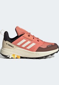 Adidas Terrex - TERREX TRAILMAKER R.RDY UNISEX - Hikingschuh - white coral gold coloured Thumbnail-Bild 1