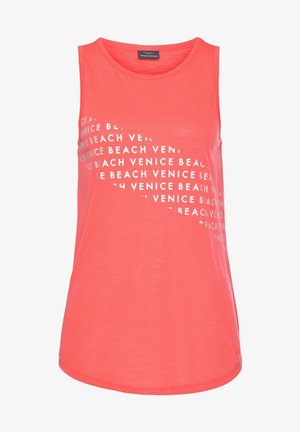 Korallefarbene ärmellose Tanktop aus weichem Stoff mit Rundhalsausschnitt, versehen mit einem weißen Textmuster "VENICE BEACH" auf der Vorderseite.