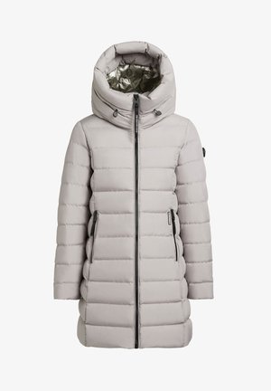 Helle graue Daunenjacke mit hohem Kragen und Kapuze, horizontal gestepptem Design, Frontreißverschluss und zwei seitlichen Reißverschlusstaschen.