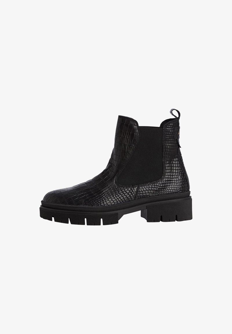 Bottine noire à la cheville avec motif fausse peau de crocodile texturé, panneau latéral élastique, languette de tirage et semelle épaisse à crampons.