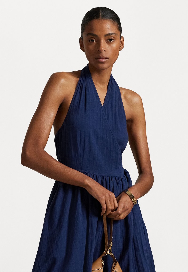 Polo Ralph Lauren - COTTON HALTER WRAP DRESS - Freizeitkleid - newport navy, Vergrößern
