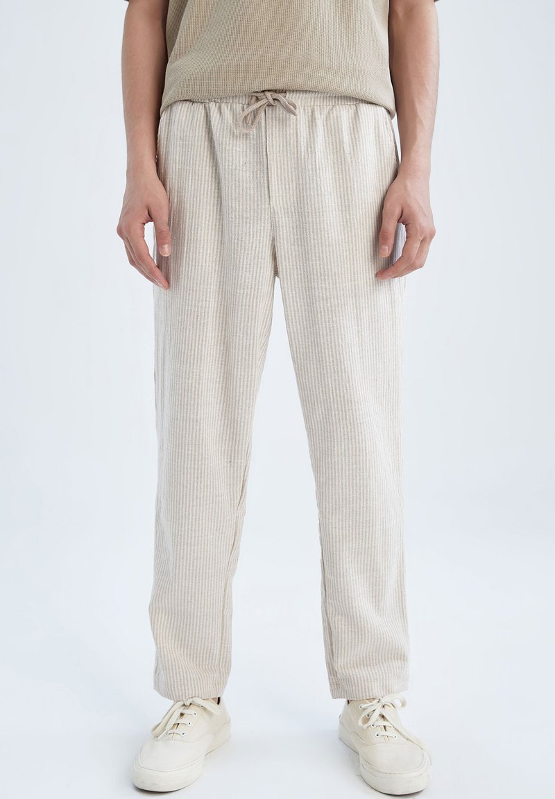 Pantaloncini Bambine Casual Pantaloncini Casual DeFacto - Moda Bambine E Ragazze Moda Giovani DeFacto