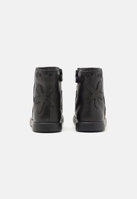 Camper TWS - Stövletter - black