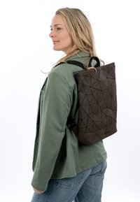 SURI FREY Mochila - brown